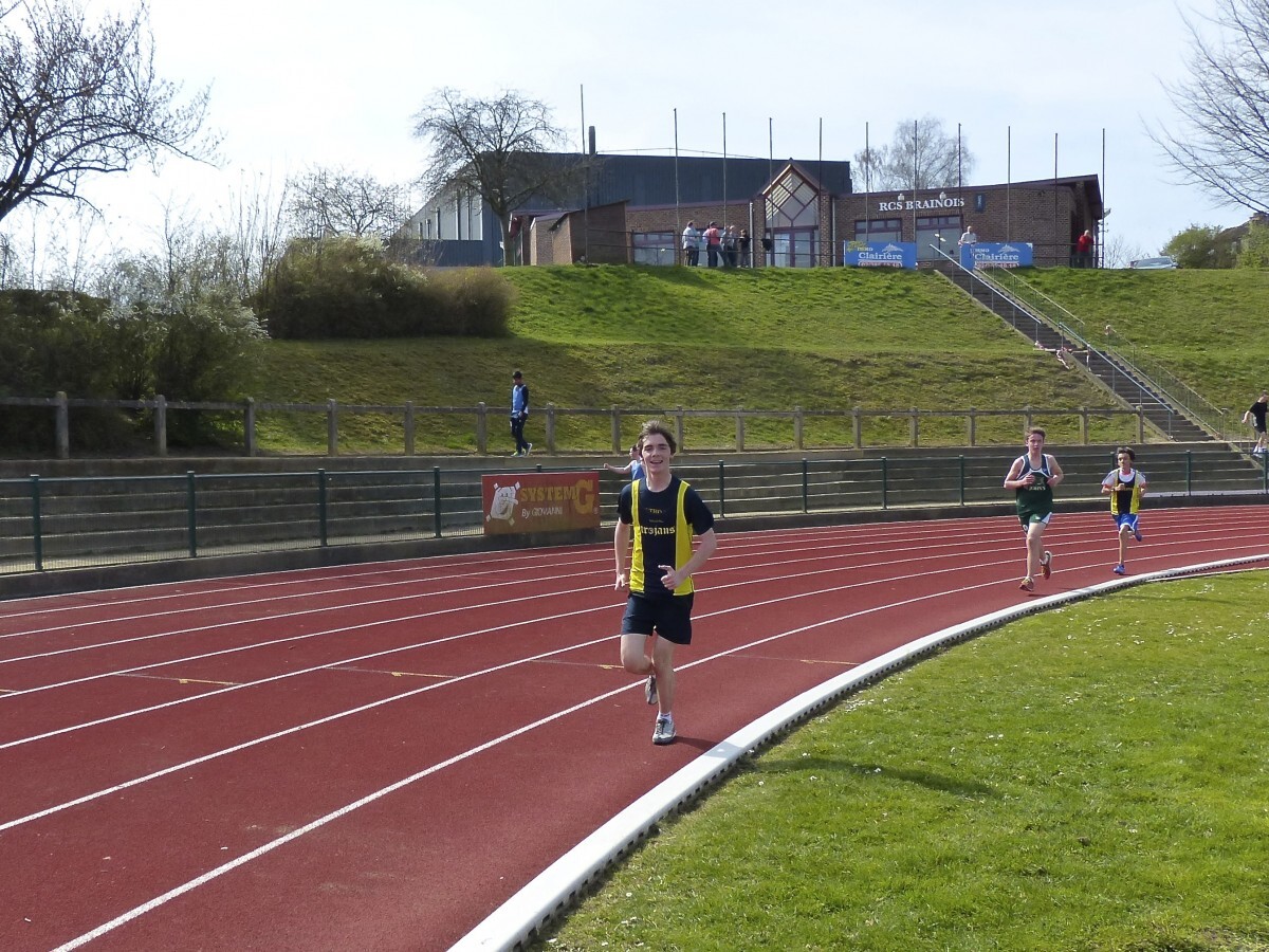 1366x768px | free download | HD wallpaper: Athletics Running Track, men ...